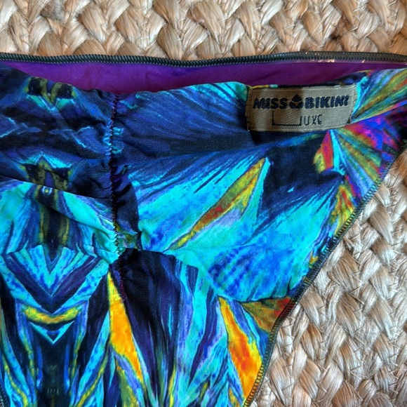 VICTORIA SECRET Bikini - Picture 9 of 9